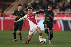 开云体育APP下载-包含摩纳哥后防变阵：急需防线稳定的词条