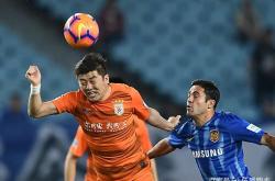 开云体育app-江苏苏宁客场不敌山东鲁能，遭遇连败的简单介绍