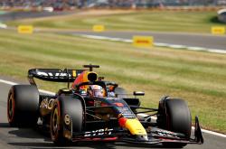 开云体育平台APP-阿斯顿马丁横扫红牛二队，周冠宇统治全场的简单介绍