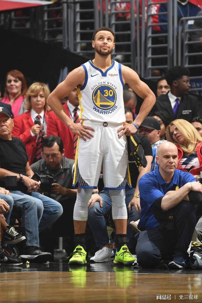 关于火箭队球员接受手术治疗,回归时间待定的信息 关于火箭队球员接受手术治疗,回归时间待定的信息