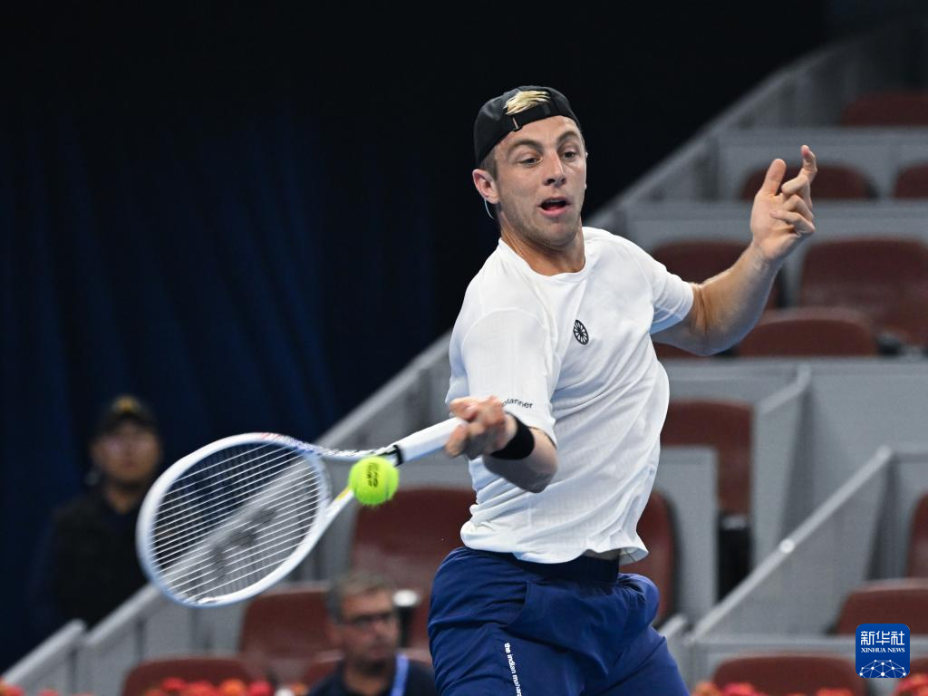 关于法国网球队逆转西班牙网球队,阿尔卡拉斯爆发神勇的信息 关于法国网球队逆转西班牙网球队,阿尔卡拉斯爆发神勇的信息