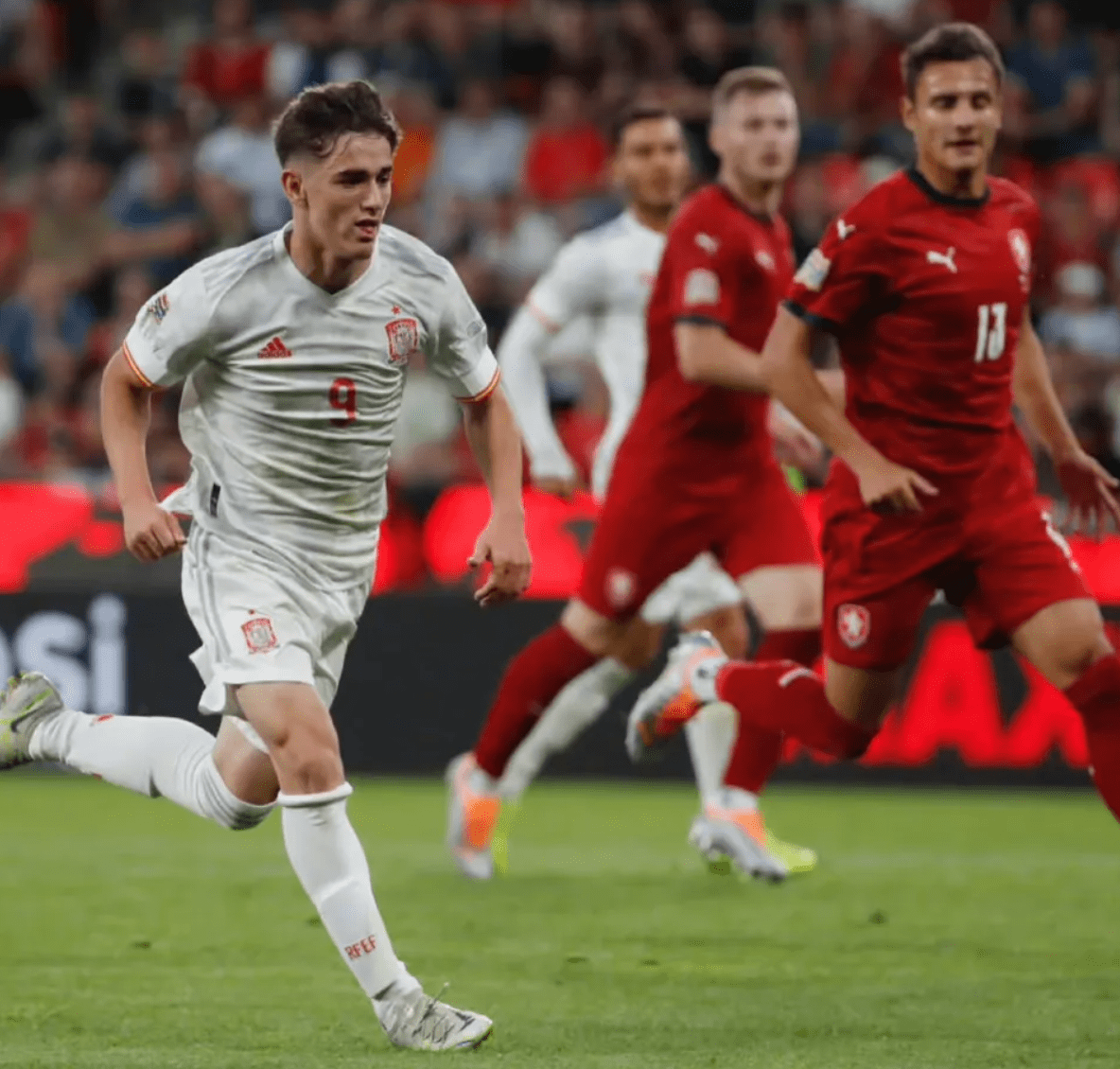 比利时险胜乌拉圭,加维惊艳世界的简单介绍 比利时险胜乌拉圭,加维惊艳世界的简单介绍